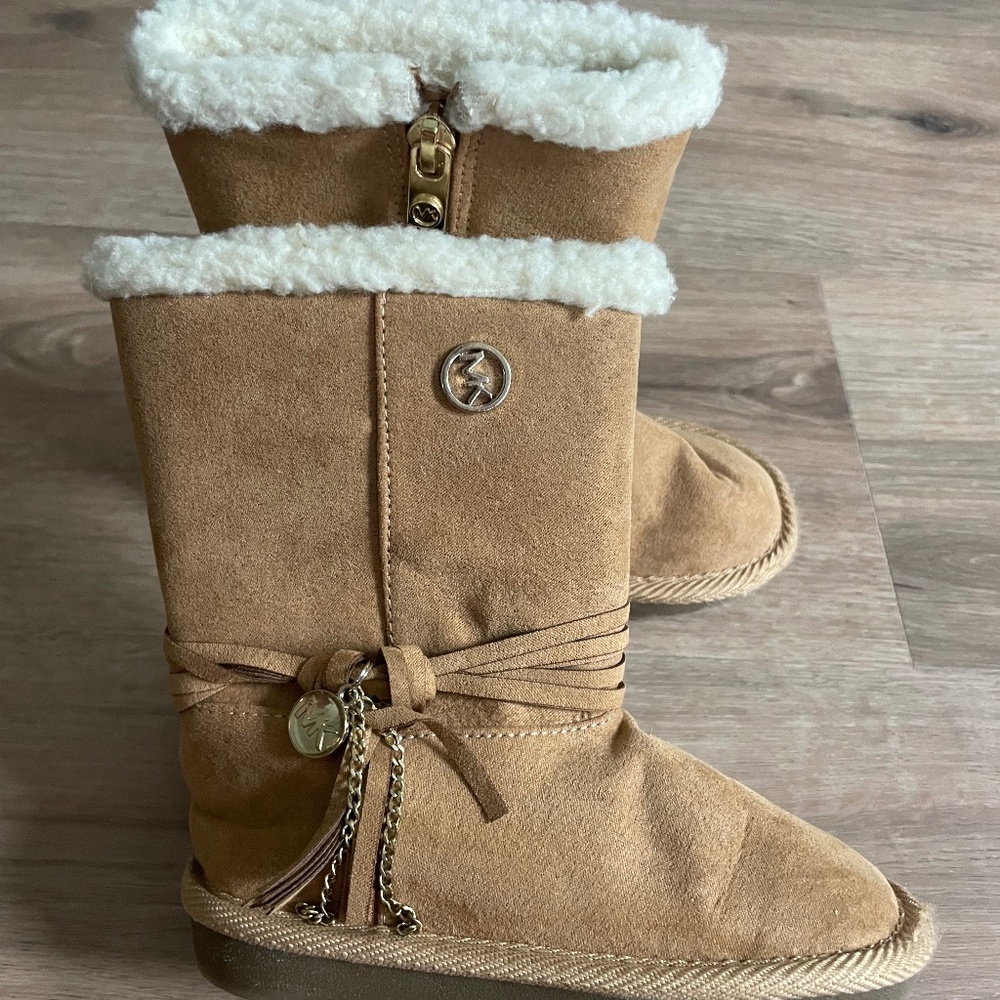 Michael Kors girls boots size 8
